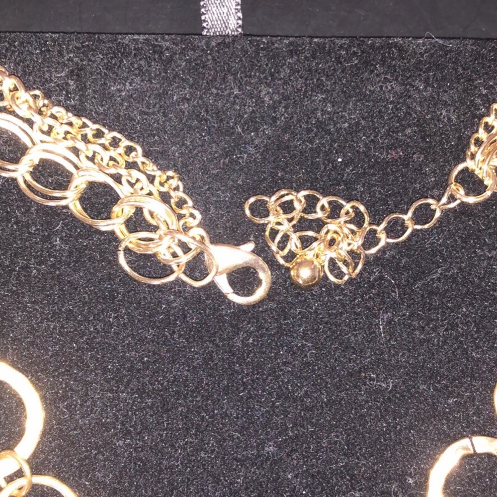 Gold Necklace - Picture 4 of 4